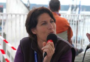 Anne Quéméré au micro d'Arielle Cassim