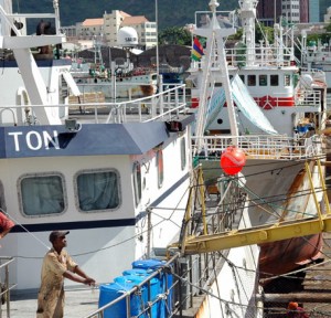  Bateau de peche Ile maurice oOcéan Indien @A.Cassim