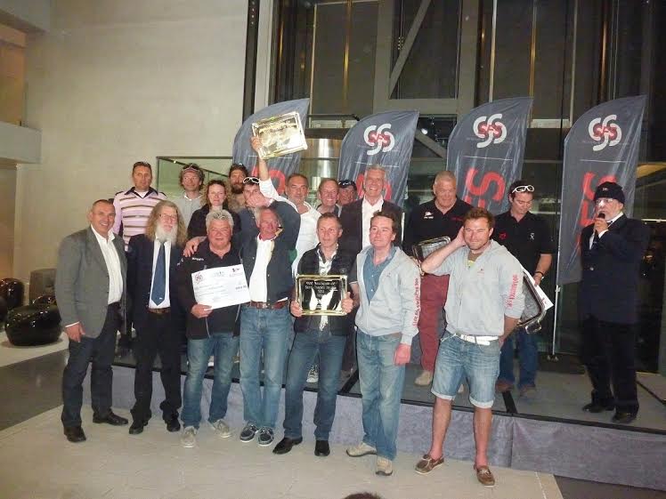 900 N les vainqueurs